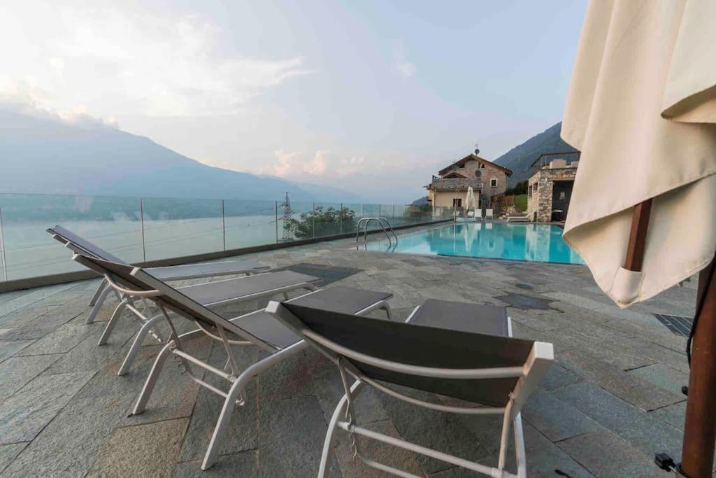 Poolside Apartment Cristina Bellano Ngoại thất bức ảnh