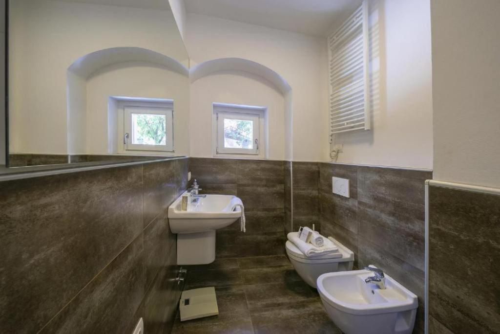 Poolside Apartment Cristina Bellano Ngoại thất bức ảnh